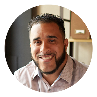 Headshot of Francisco R., Class of 2016, a man with short hair and a beard, who wears a polo shirt.
