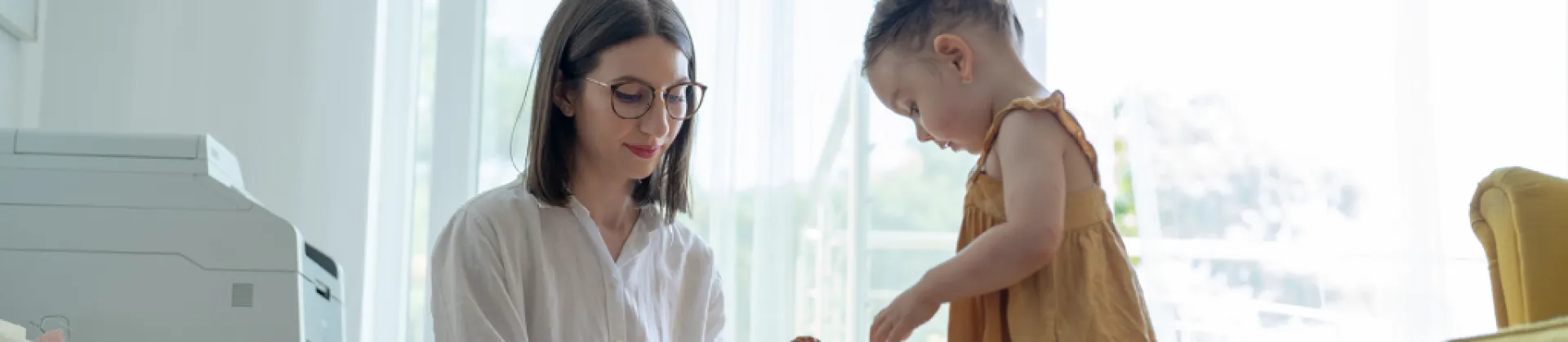 woman and toddler looking down theories of sociology